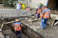 У Днiпрi ремонтують дощоприймальнi колодязi