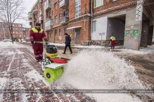 На улицы Харькова вышли новые роторные снегоочистители