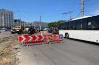 У Днiпрi вiдремонтують ще один трамвайний переїзд