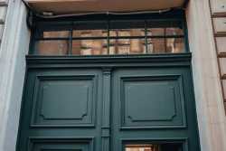 У Львовi вiдновили старовиннi дверi