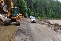 Под Львовом отремонтируют размытую дождем дорогу