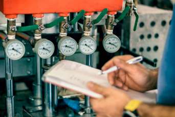 По новому закону, украинцы, имющие индивидуальные счетчики воды, будут платить за соседей