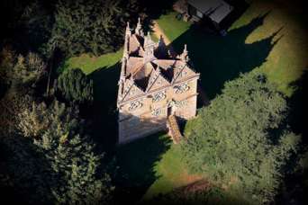 Какие тайны хранит в себе треугольный английский замок. Фото