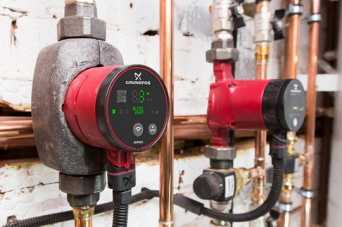 Циркуляционные насосы с электронным управлением. Фото и видео