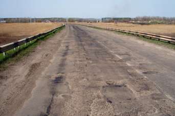 Дорогу госзначения под Донецком починят за 777 млн. грн.