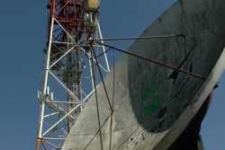 Армия РФ отключает оккупированные территории от украинской информации, а Киев налаживает связь