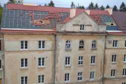 Варшава допоможе вiдновити пошкодженi будинки у Львовi