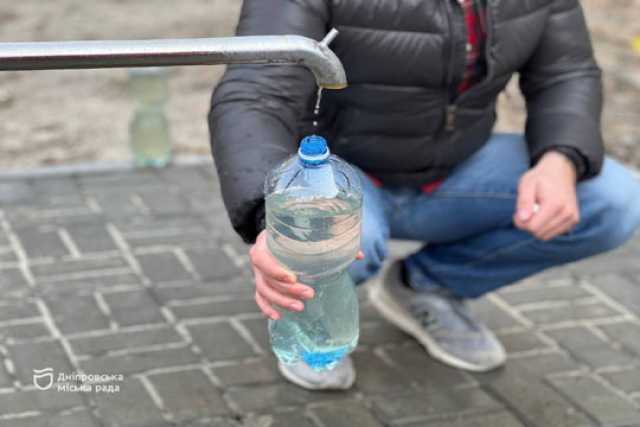 У Днiпрi небезпечно пити воду з колонки