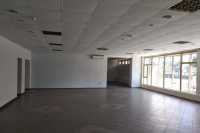 Ставки аренды торговой недвижимости резко снизились