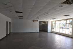 Ставки аренды торговой недвижимости резко снизились