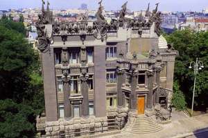 Как, на самом деле, появился киевский «Дом с химерами»