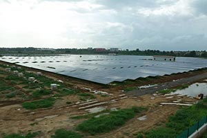 Появился первый в мире аэропорт, работающий на солнечной энергии