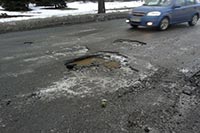 В Киеве началась подготовка к сезону ремонта дорог