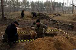 Как волонтеры ищут тела погибших