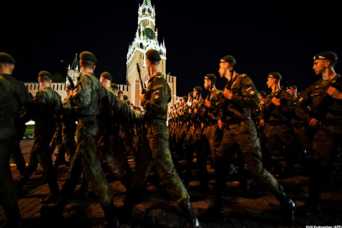 Россия совершает акт политического и экономического самоубийства