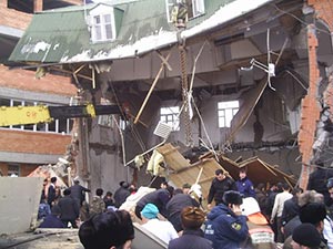 Пострадавший от взрыва в Луганске дом восстановят к началу отопительного сезона
