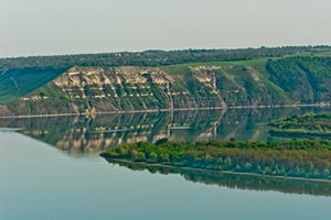 Под Черновцами на сельхозземлях хотели построить базу отдыха