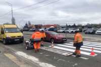 На 27 вулицях Києва вже поновили дорожню розмiтку