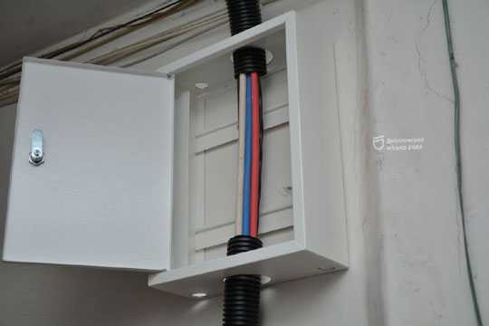 У 56 багатоквартирних домах Днiпра замiнили системи електропостачання