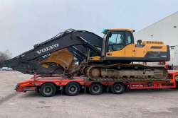 В Украину поступила большая партия экскаваторов Volvo