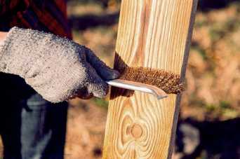 Браширование древесины своими руками.  Фото и видео