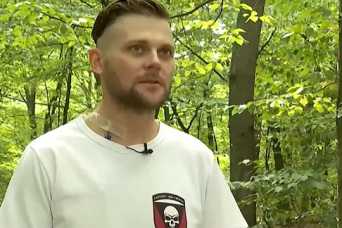 Пилот гражданской авиации получил ранение на фронте