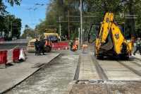 У Днiпрi вiдремонтували аварiйний трамвайний переїзд