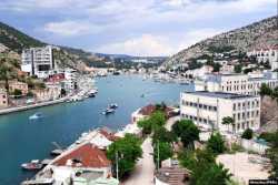 Россияне избавляются от крымской недвижимости