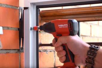 Аккумуляторные инструменты Hilti для оконщиков