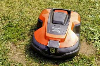 Настала эпоха беспилотных газонокосилок