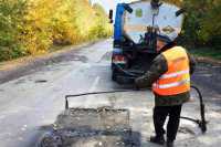 На житомирських дорогах ремонтують покриття