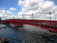 Отношения Украины и России скрепит строительство Керченского моста 