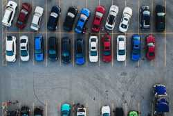 У Києвi продають землю пiд паркiнги