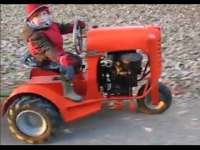 Самая миниатюрная строительная техника в мире. Видео