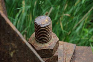 Как открутить ржавый болт. Пошаговая инструкция