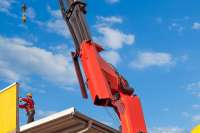 От падений строителей защитят подъемные краны