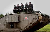 JCB выпустил свой первый танк