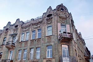 Во Львове под суд можно пойти за новое окно