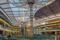 Рынку торговой недвижимости удалось устоять