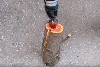 Курьезы: как из перфоратора сделать топор. Видео