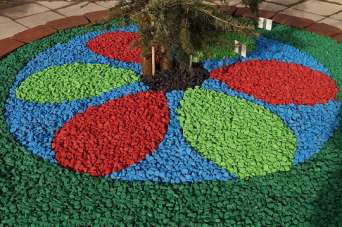 Как покрасить щебень для ландшафтного дизайна. Видео