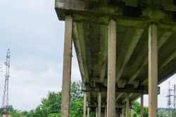 Для обстеження шляхопроводу на трасi М-19 залучили науково-дослiдний iнститут