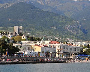 Зачем Медведев потребовал ускорить строительство дорог в Крыму