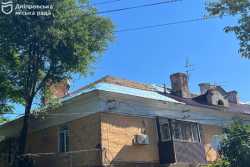 У Днiпрi вже вiдремонтували 67 аварiйних покрiвель у будинках ЖКГ