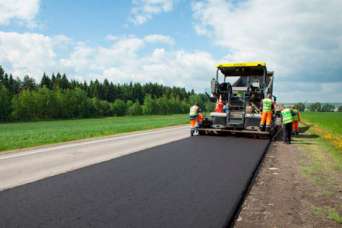 Отремонтирован очередной участок трассы «Днепр - Кривой Рог»