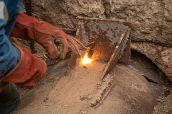 У Святошинському районi замiнили пошкоджену дiлянку магiстральної тепломережi