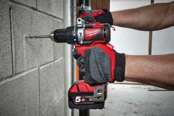 Можно ли шуруповертом сверлить бетон