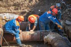 У Києвi вiдремонтували складну тепломережу