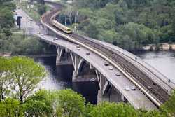 У Києвi вiдремонтують два об&#039;єкти дорожньої iнфраструктури