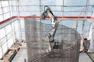 Гигантские роботы построят футуристический дом